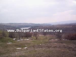 Земя за продан – мястото за вашият нов дом в България разположен в село Лясково.