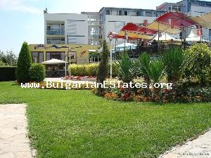 Studio apartment is for sale located in a complex at the famous Sunny Beach.