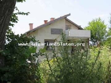 A unique offer! Buy an inexpensive large house in the village Prissad 2 km from Lake Mandra and just 16 km from the city of Bourgas.