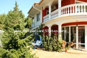 Luxury house for sale in Sveti Vlas at a distance of 350 m from the beach and “Marina Dinevs”