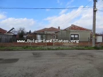 Two houses are for sale in the village of Orizare, only 14 km from Sunny Beach and the sea and 22 km from Bourgas