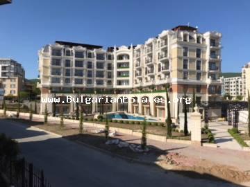 A very affordable one bedroom apartment is for sale in the complex of Yalta in Sveti Vlas.