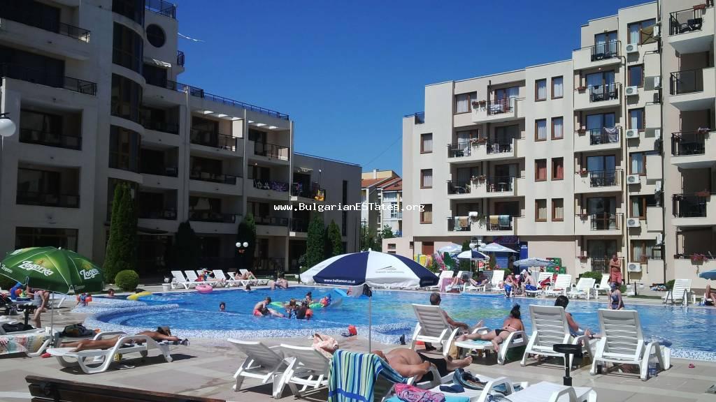For sale an elite luxury furnished spacious apartment in the "Sunny Victory" complex in the Sunny Beach resort with a panoramic view of the sea.