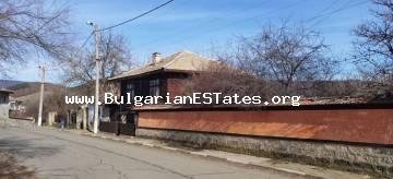 We offer for sale a renovated house in the village of Vezenkovo, 90 km away from the city of Burgas, near the Luda Kamchia River.