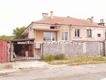 We offer for sale a house in KABLESHKOVO, just 8 km from the sea and 20 km from the city of Burgas.