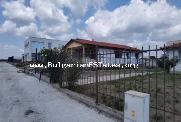 Изгодно продава нова къща в България. Купете  новострояща се къща на един етаж с четири спални, само на 5 км от морето, град Каблешково, България. Срок на завършване 15.09.2021 г.