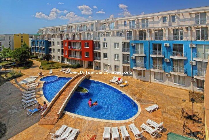 For sale is a studio for affordable price in a complex with swimming pools and Parking – “Sunny day 3”, in the Sunny Beach resort, 800 m from the beach in Bulgaria.