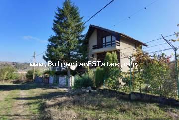 Three-storey villa for sale in the village of Prokhod, 35 km from the city of Burgas and the sea and only 10 km from the city of Sredets!!!
