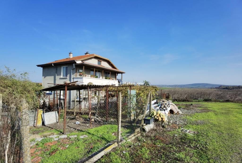 MAGNIFICENT PANORAMA! NEAR TO BURGAS! SPACIOUS, PEACEFUL AND PRIVAT PLACE! NATURE! Buy a two-storey house in the village of Polski Izvor, just 15 km from the sea and Burgas. Real estate in Bulgaria!!