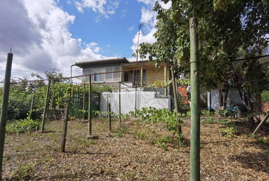 An old house for sale in the village of Debelt, just 15 km from the city of Burgas and the sea.