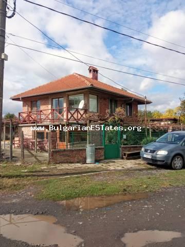 For sale is a large house in the suburb of Burgas in the village of Livada, 20 km from the city and the sea in the centre of the village near the store.