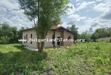 Купете нова, съвременна къща в село Дюлево, само на 25 км от град Бургас и морето, България.