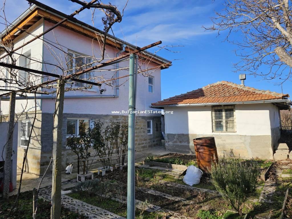 We offer for sale a renovated two-storey house in the village of Zornitsa, only 46 km from the city of Burgas and the sea! For sale is a renovated house 46 km from Burgas, Bulgaria!