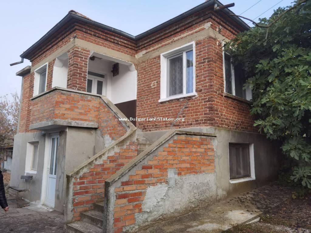 A massive two-storey house for sale in the village of Venets, just 65 km from the city of Burgas and the sea and 12 km from the city of Karnobat.