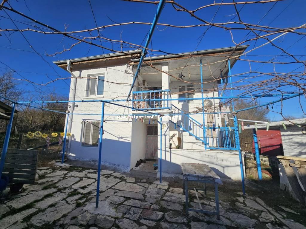 We offer for sale a renovated two-storey house in the village of Zornitsa, only 46 km from the city of Burgas and the sea!! Renovated house 46 km from the sea, Bulgaria!